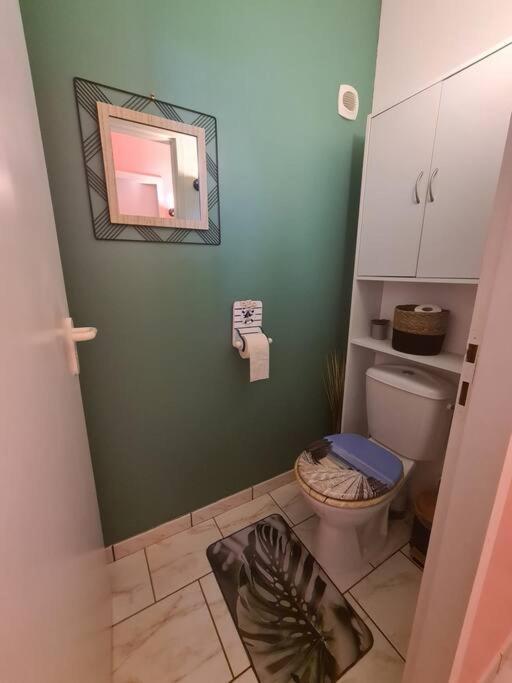 Maison Vendeenne: Beachside Family Retreat with Baby Amenities Saint-Hilaire-de-Riez Exterior photo